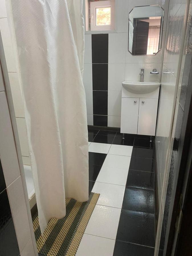 Room Hostel Dostyk Almati Kültér fotó