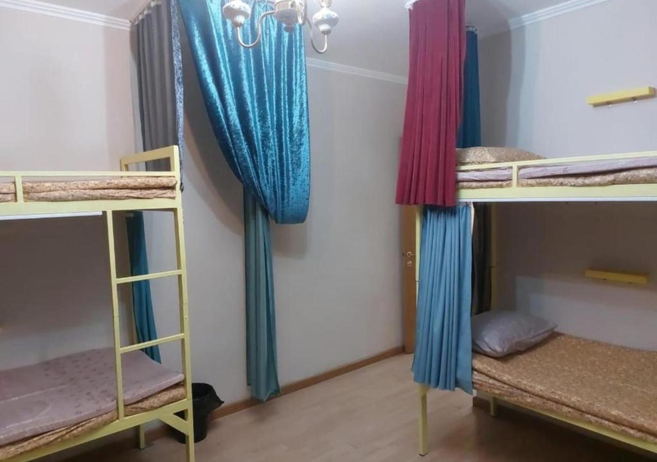 Room Hostel Dostyk Almati Kültér fotó