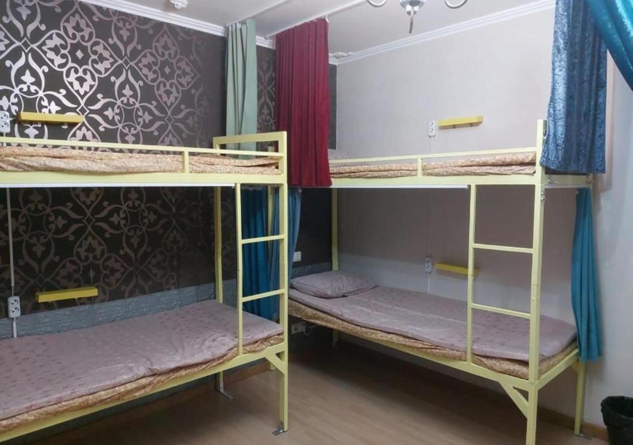 Room Hostel Dostyk Almati Kültér fotó