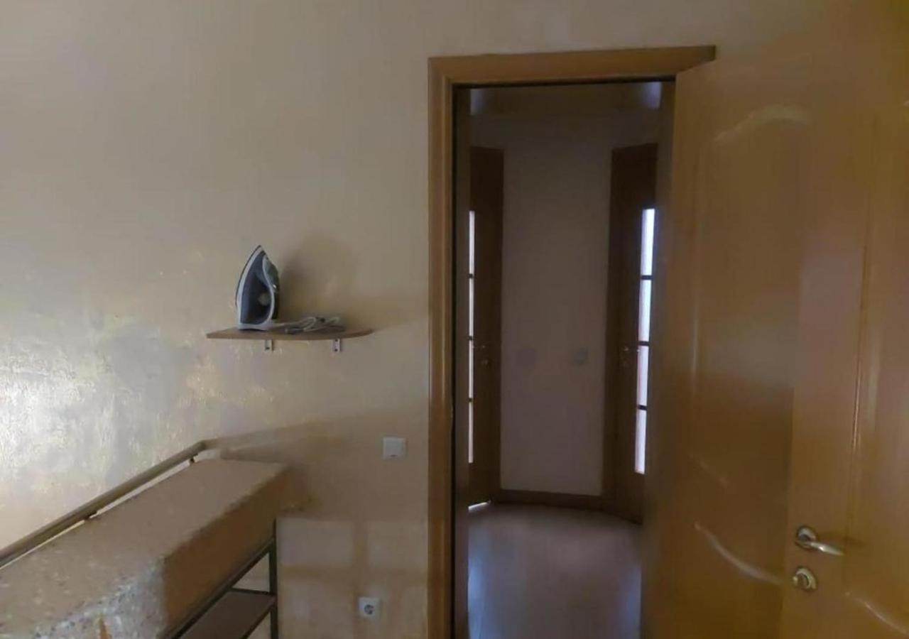 Room Hostel Dostyk Almati Kültér fotó