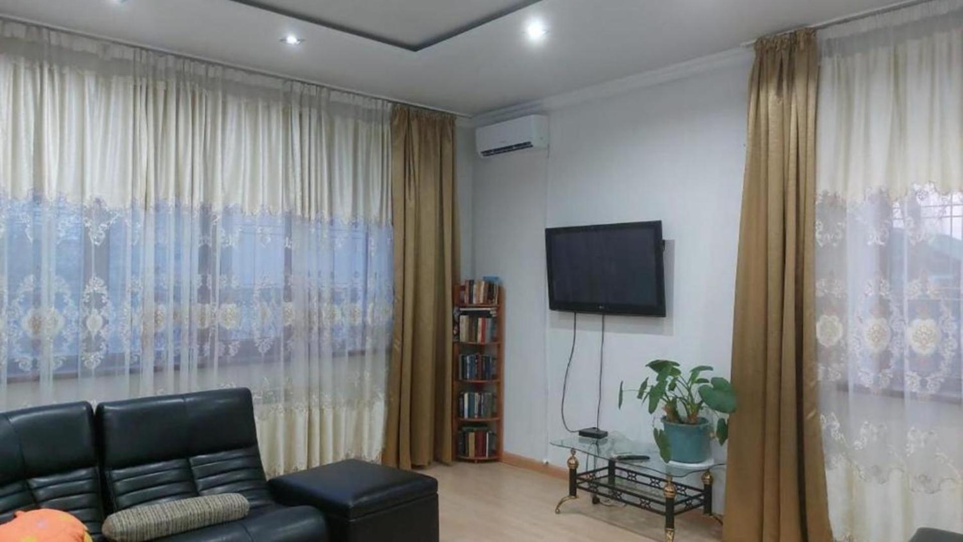 Room Hostel Dostyk Almati Kültér fotó