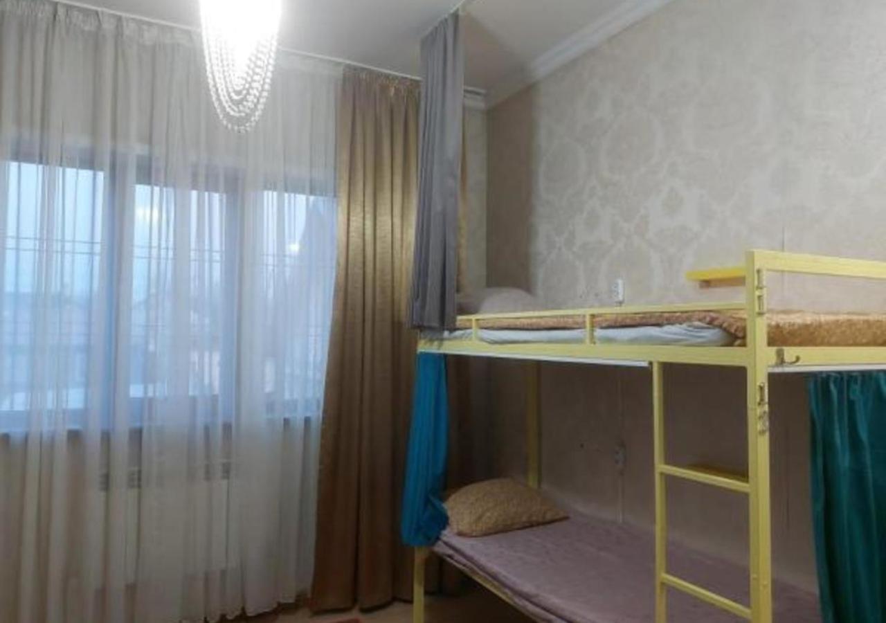 Room Hostel Dostyk Almati Kültér fotó
