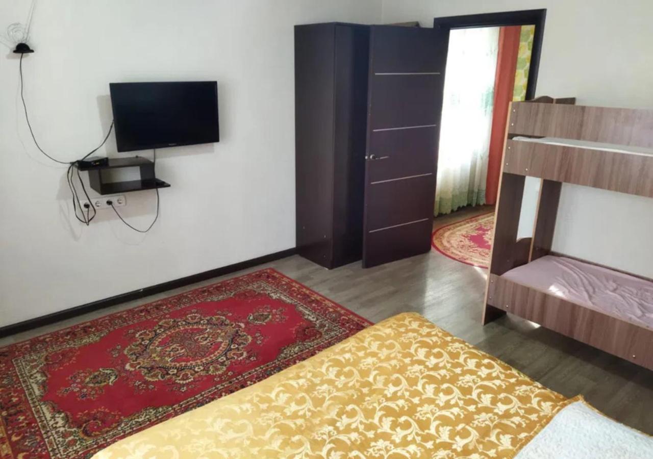 Room Hostel Dostyk Almati Kültér fotó